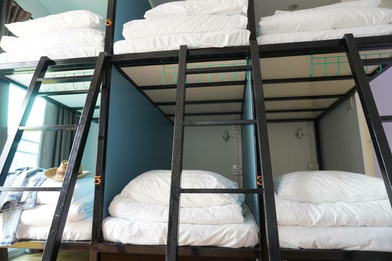 Beebedz Hostel Bangkok Exterior photo